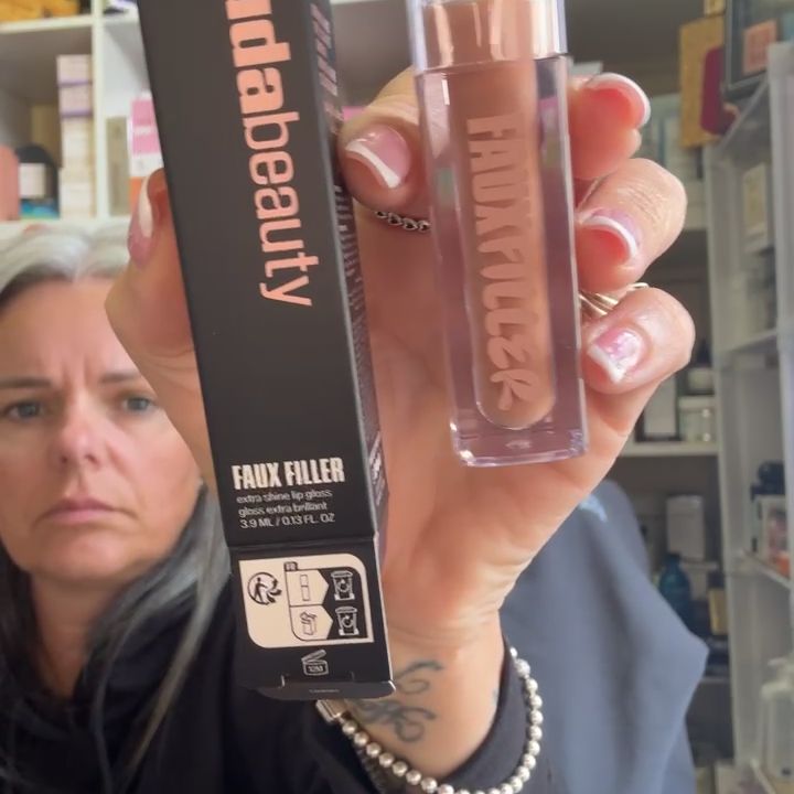 Huda Beauty Huda Beauty Faux Filler Extra Shine Lip Gloss - Makeup product image
