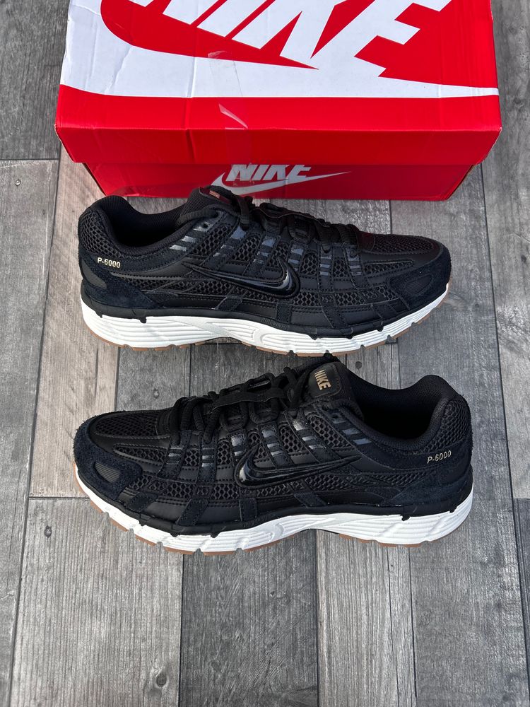 Immagine di Nike P-6000 SE Trainers - ‘Black White Gum’ - Size UK 9.5  1