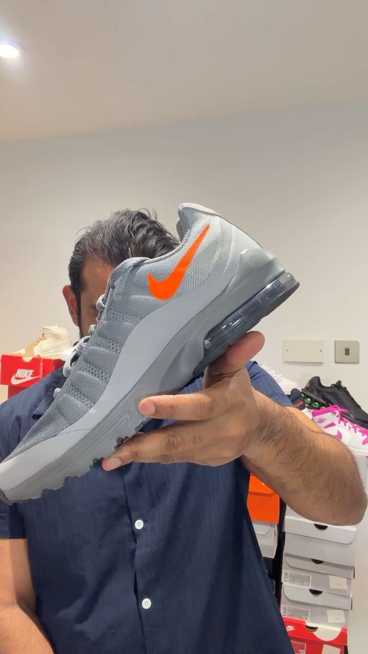 Nike nike Invigors uk 9.5 box no lid product image