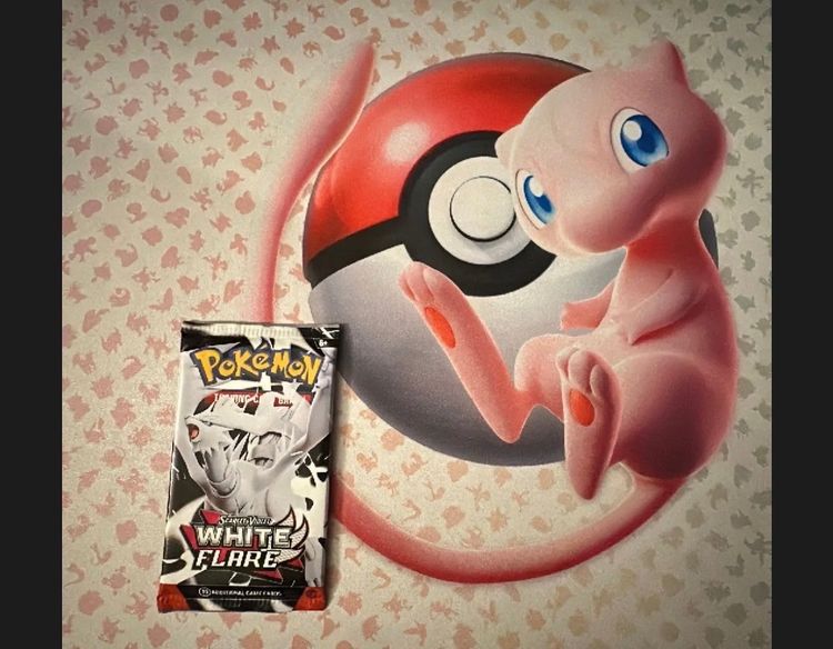 White Flare booster pack