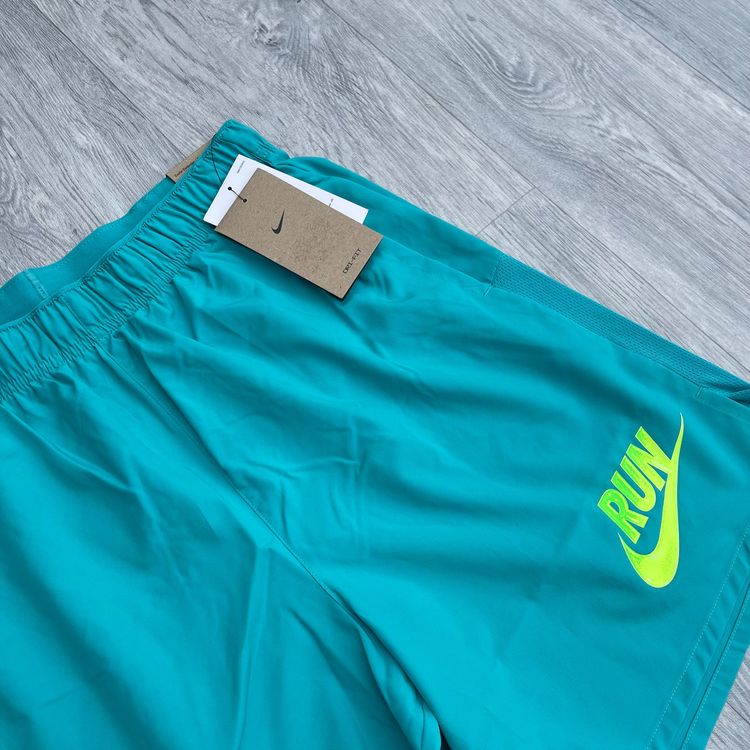 Nike Dri Fit Miler Run Energy T-Shirt Top and 7" Challenger Training Shorts Set - Dusty Cactus image 6
