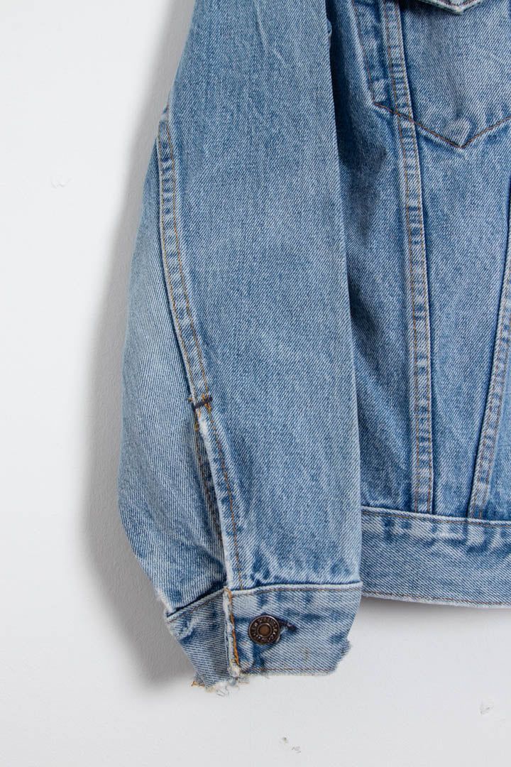Women's Levi's Type III Denim Trucker Jacket (S) image 3