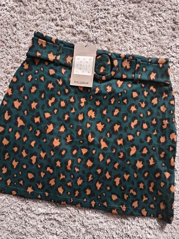 Pull&Bear Pull&Bear Leopard Print Skirt product image