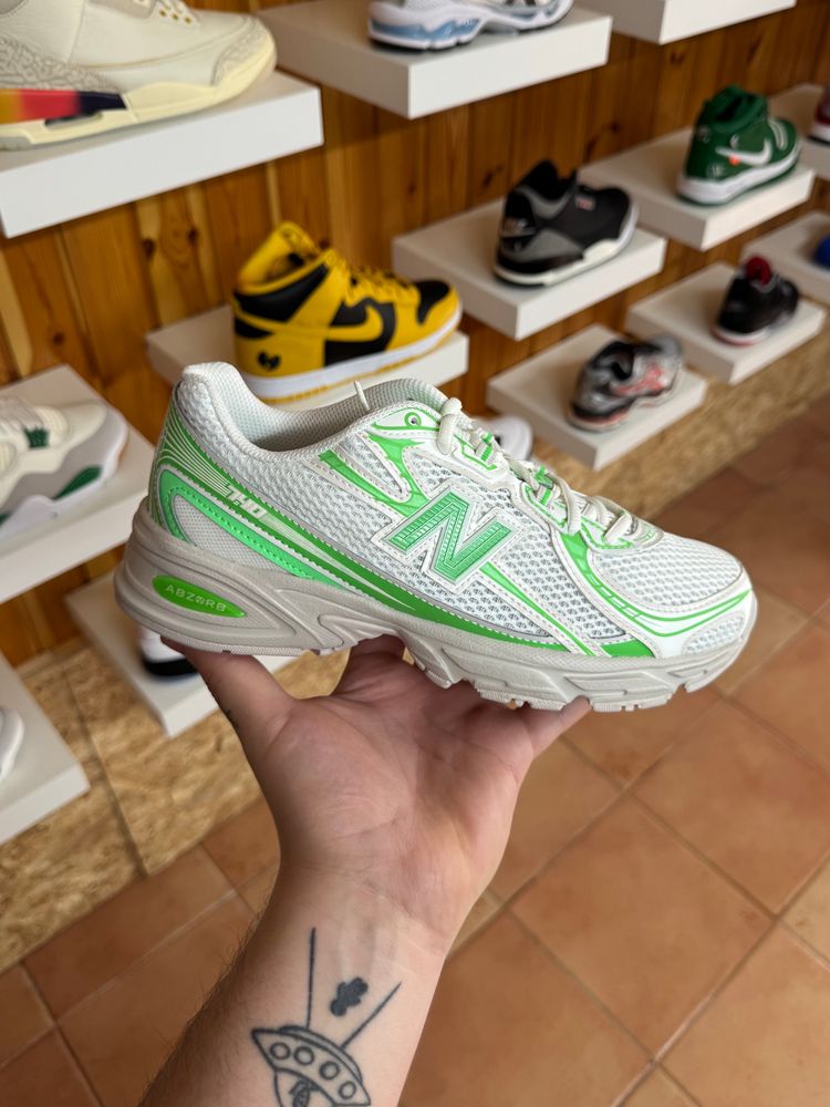 New Balance 740 White Mint