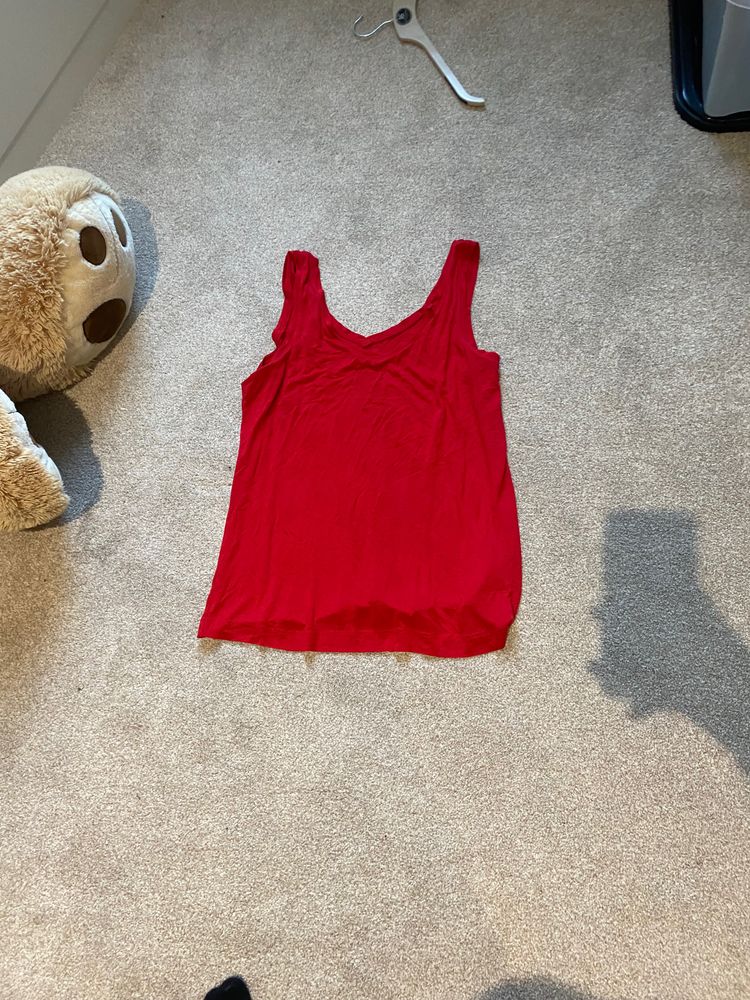 Next Next Red Sleeveless Top product image