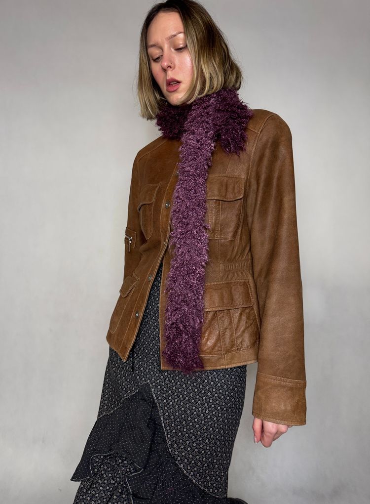 Immagine di brown genuine leather jacket 5