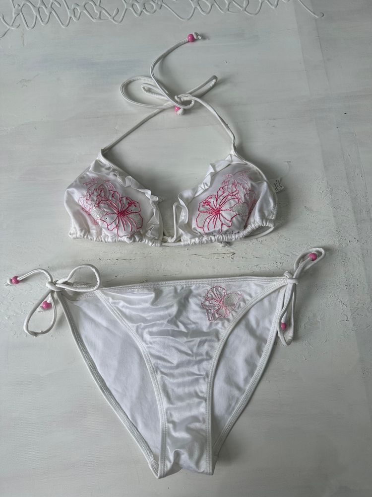 ‼️💻sailor drop | small white floral embroidered bikini set 9