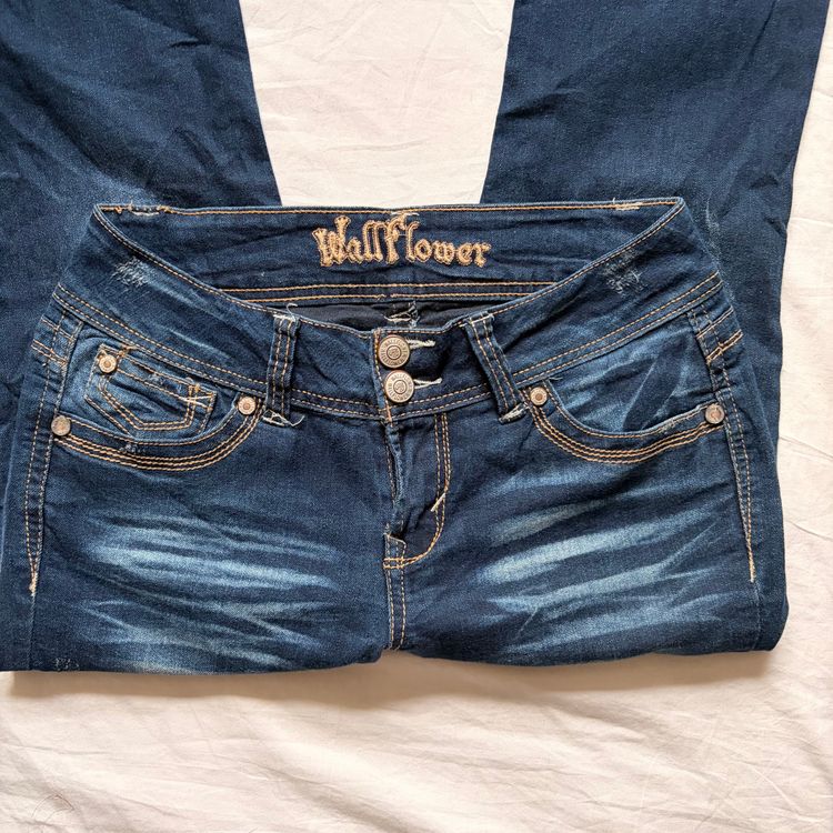 2000s Silver Embroidered Pocket Dark Denim Bootcut Jeans  imagen 8