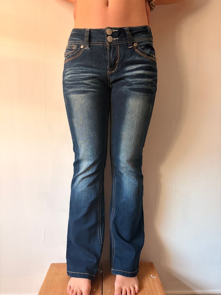 2000s Silver Embroidered Pocket Dark Denim Bootcut Jeans  imagen 5