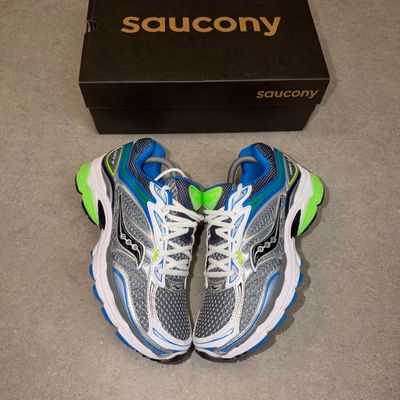 Saucony ProGrid Omni 9 Slime (Copy)