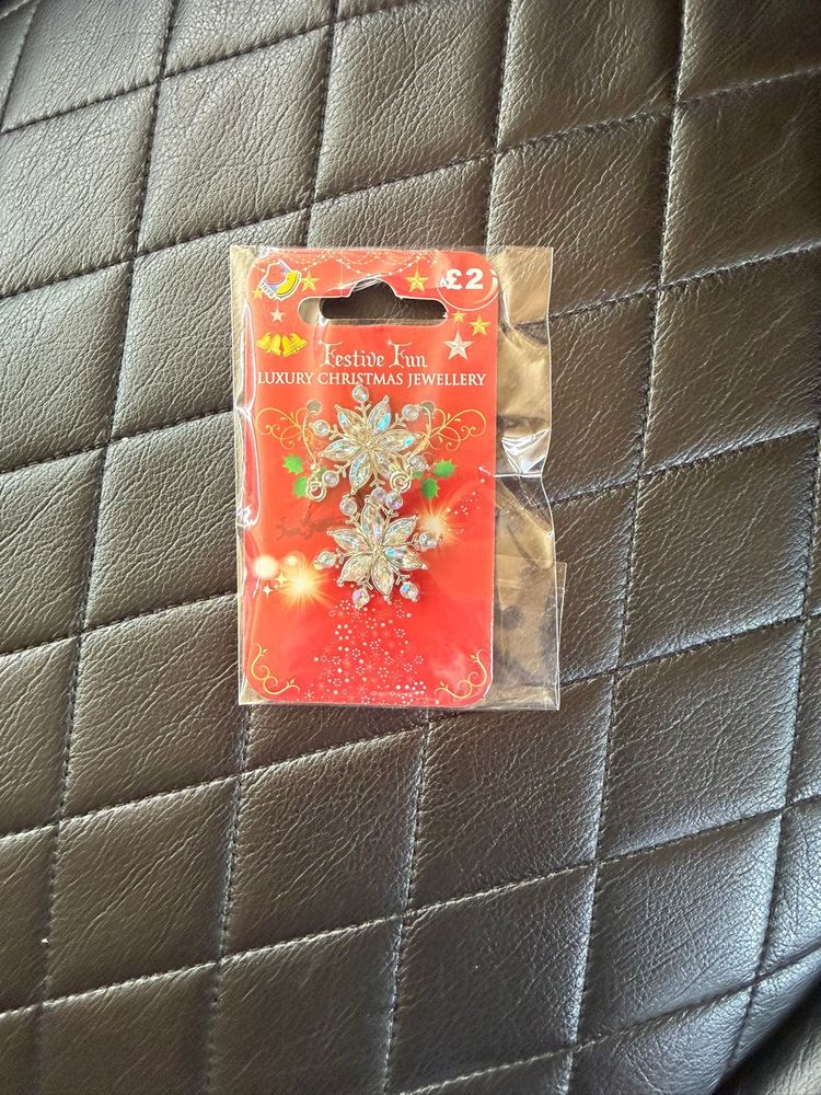 Festive Fun Luxury Christmas Jewellery Earrings image 2