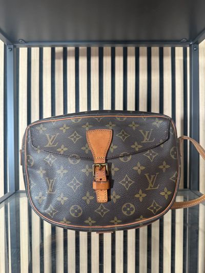 B70 Louis Vuitton Monogram Jeune Fille