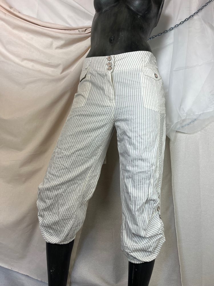 Striped Cropped capri  image 2