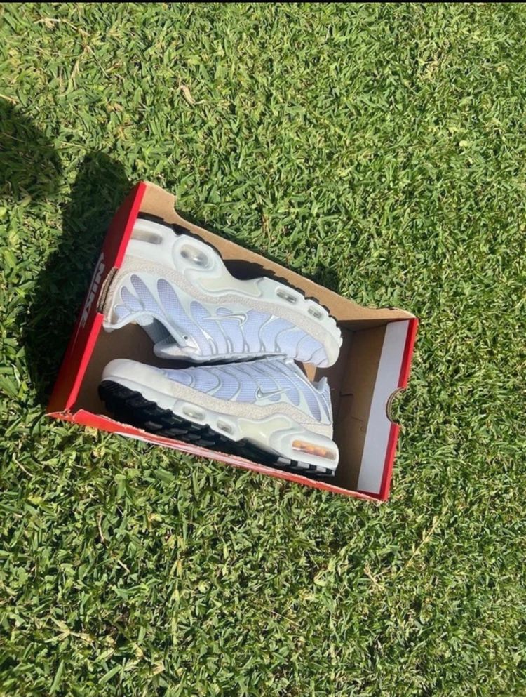 Nike Air Max Plus Sneakers image 1