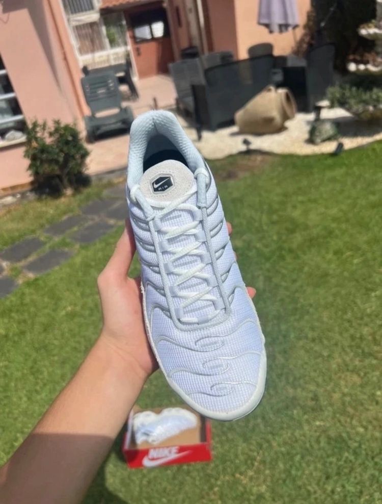 Nike Air Max Plus Sneakers obraz 3
