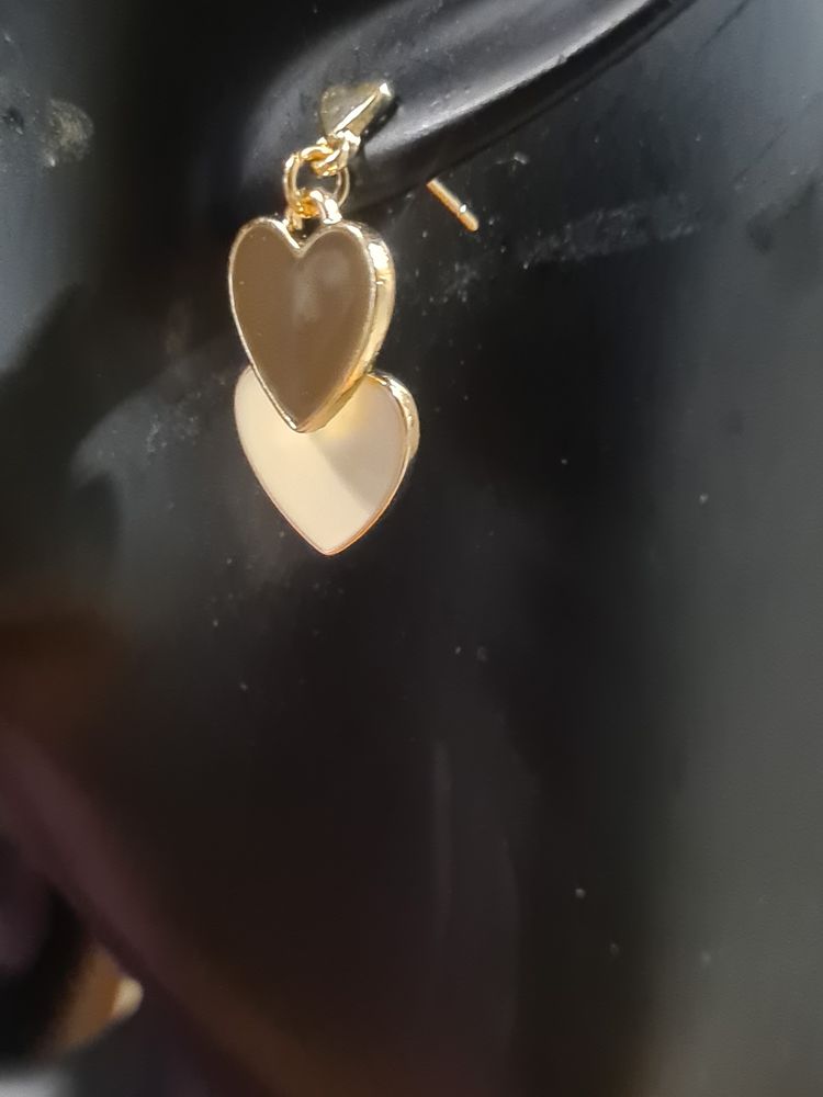 Heart-Shaped Dangle Earrings image 2