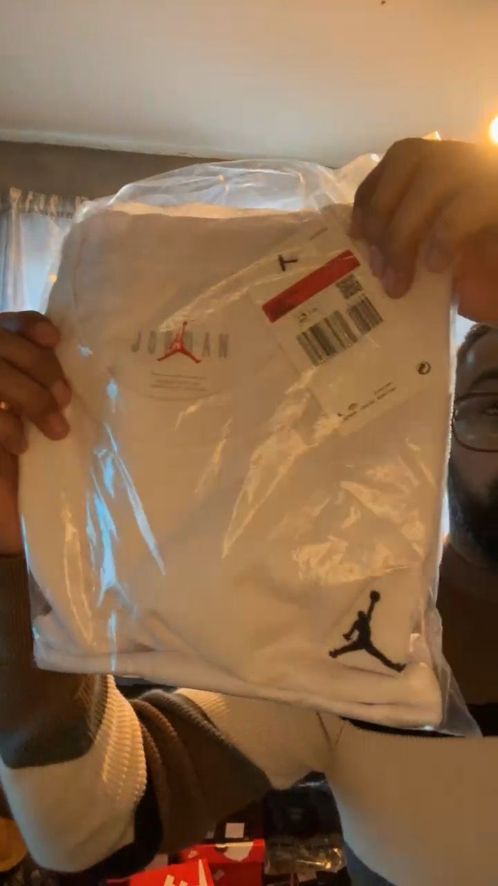 Jordan Jordan tshirtv large white  product image