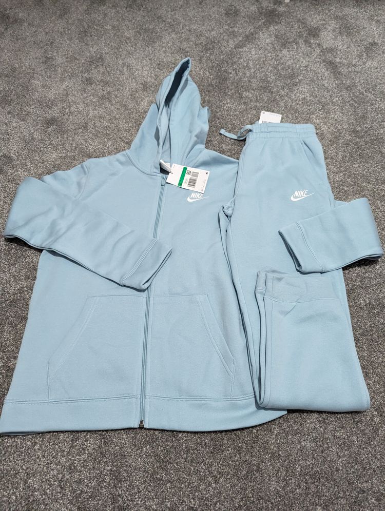 Kids Nike Blue XL set hoodie and joggers BNWT