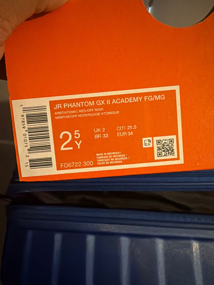 Nike Jr Phantom Gx Ii Academy Fg/Mg Football Boots 2