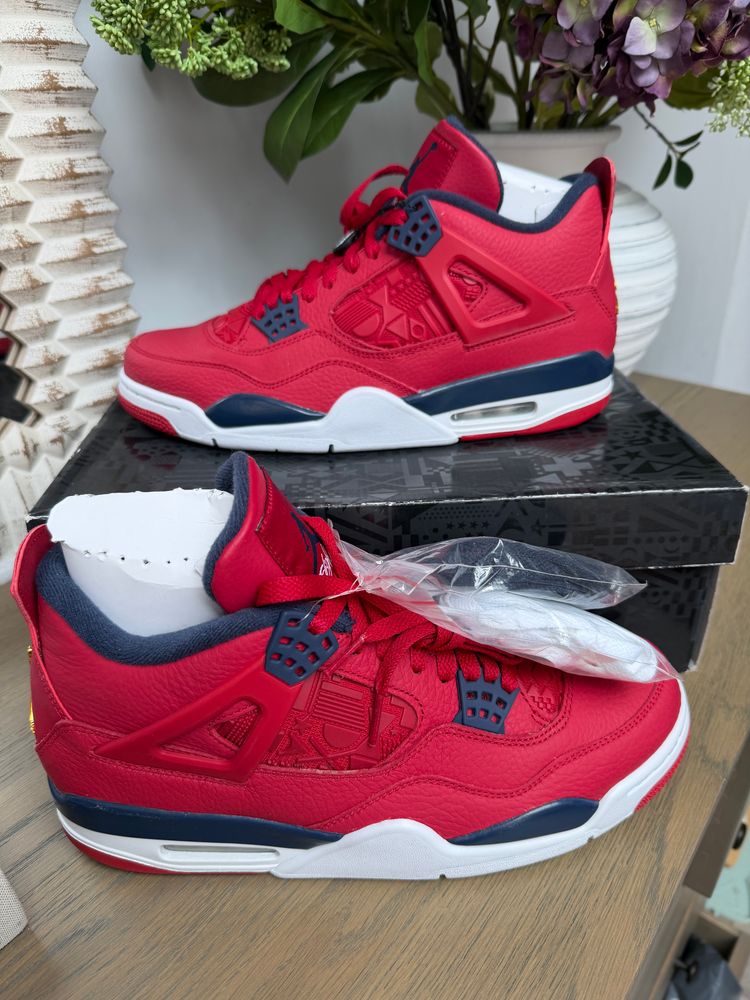 Jordan 4 FIBA 2019