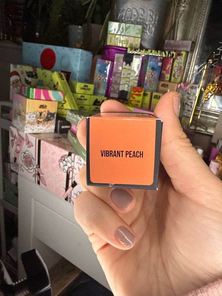 Huda Beauty Huda Beauty Easy Bake Shade Shifter product image