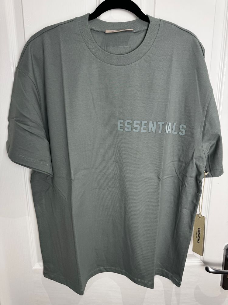Essentials T-Shirt - Sycamore