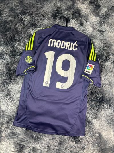 Edizione 110 anni Adidas Real Madrid 2012 Modric 19 Football Shirt