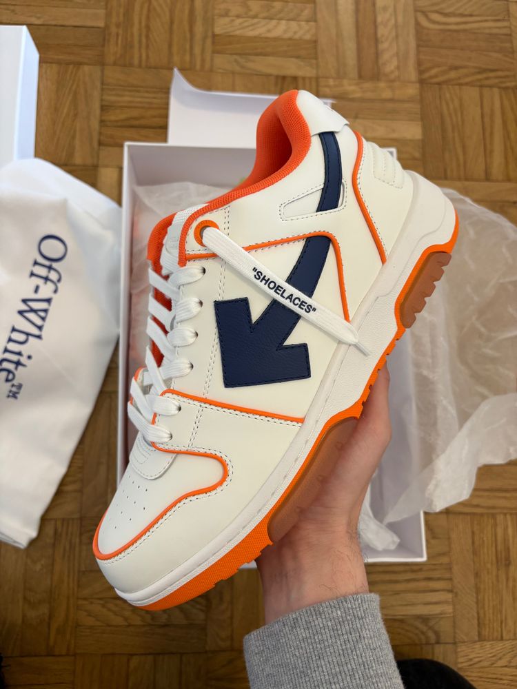 Off-White Off-White Low-Top Sneakers product image