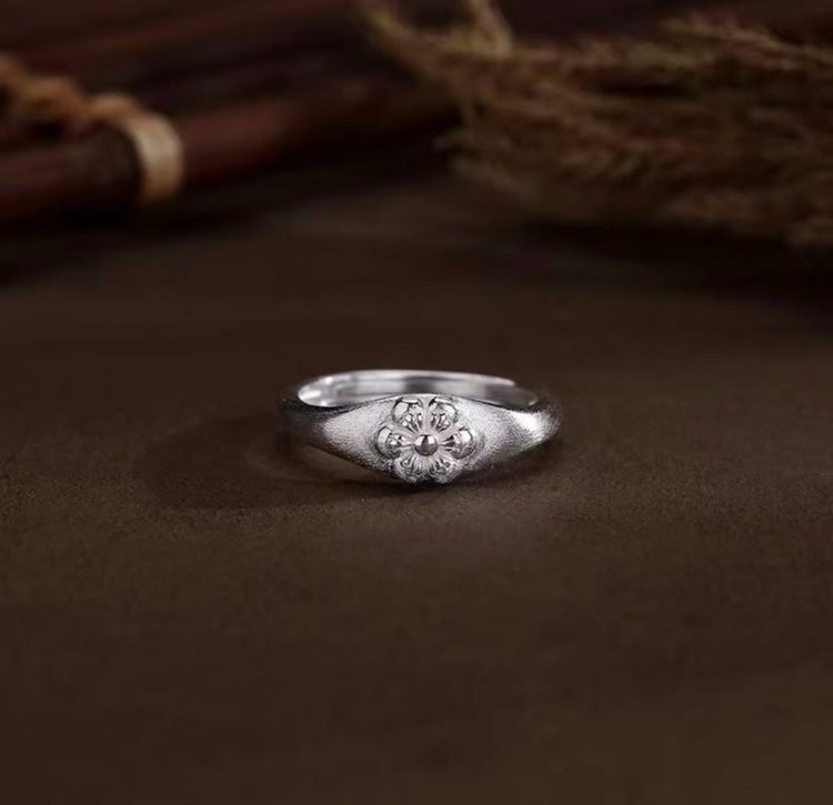 Silver Ring With Floral Design