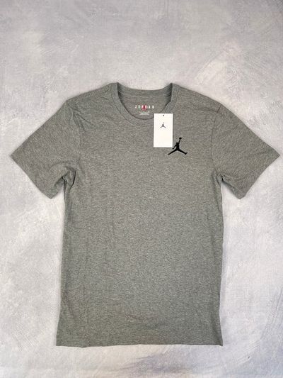 SW117 - Size: S - Air Jordan Logo T-Shirt