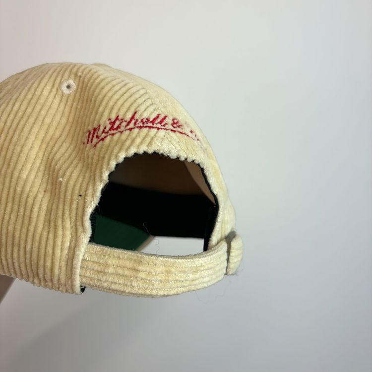 Mitchell & Ness Lakers 1985 NBA World Champions Corduroy Cap image 4