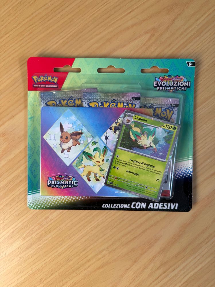 Pokémon Evoluzioni Prismatiche Blister 3 Bustine Leafeom