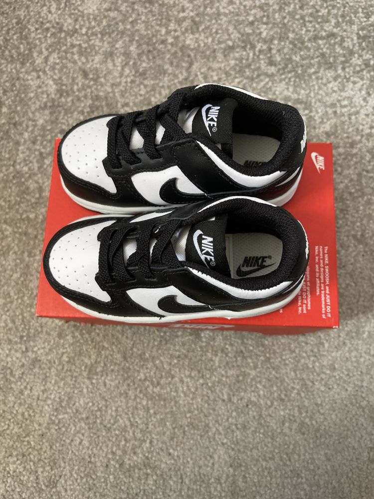 Toddler Nike panda  imagen 3