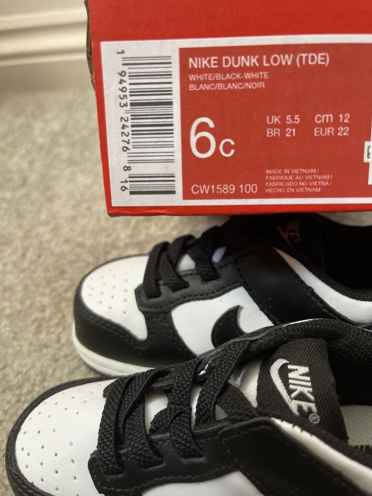 Toddler Nike panda  imagen 2