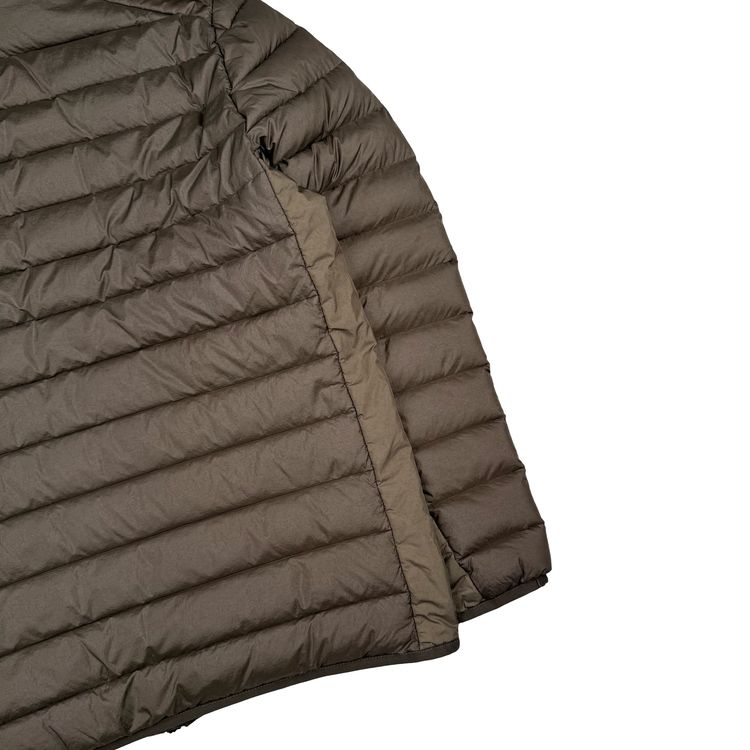 Immagine di Stone Island 2024 Chocolate Loom Woven Chambers R Nylon Down-TC Puffer Jacket - Medium 9