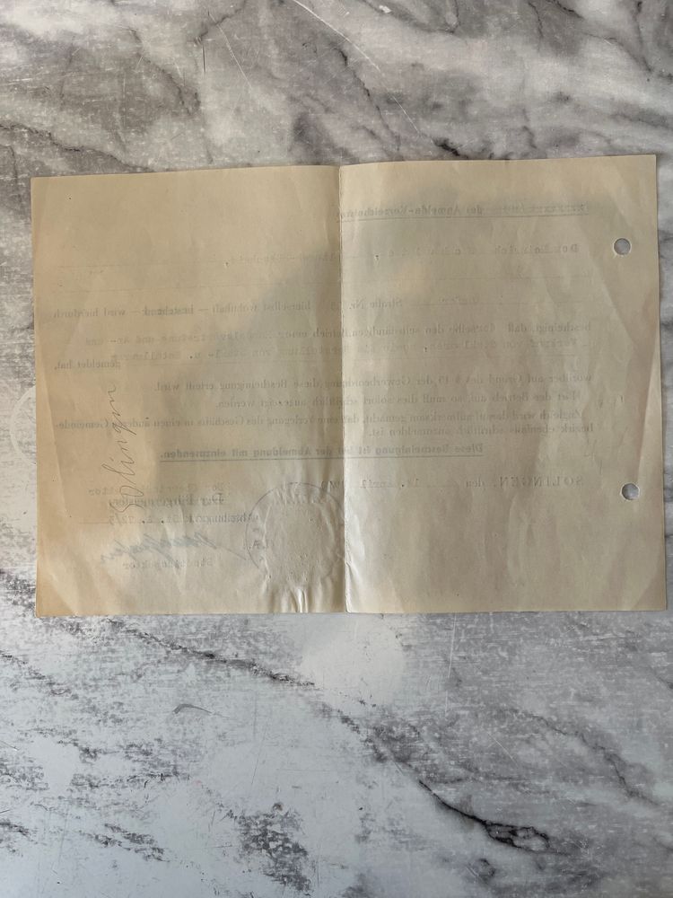This document is a German business registration certificate (Gewerbeanmeldung-Bescheinigung) from 1939. With signature image 4