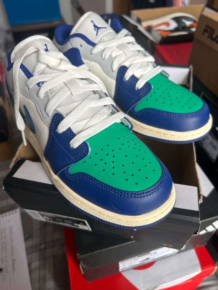Nike Air Jordan 1 Low Sneakers image 1