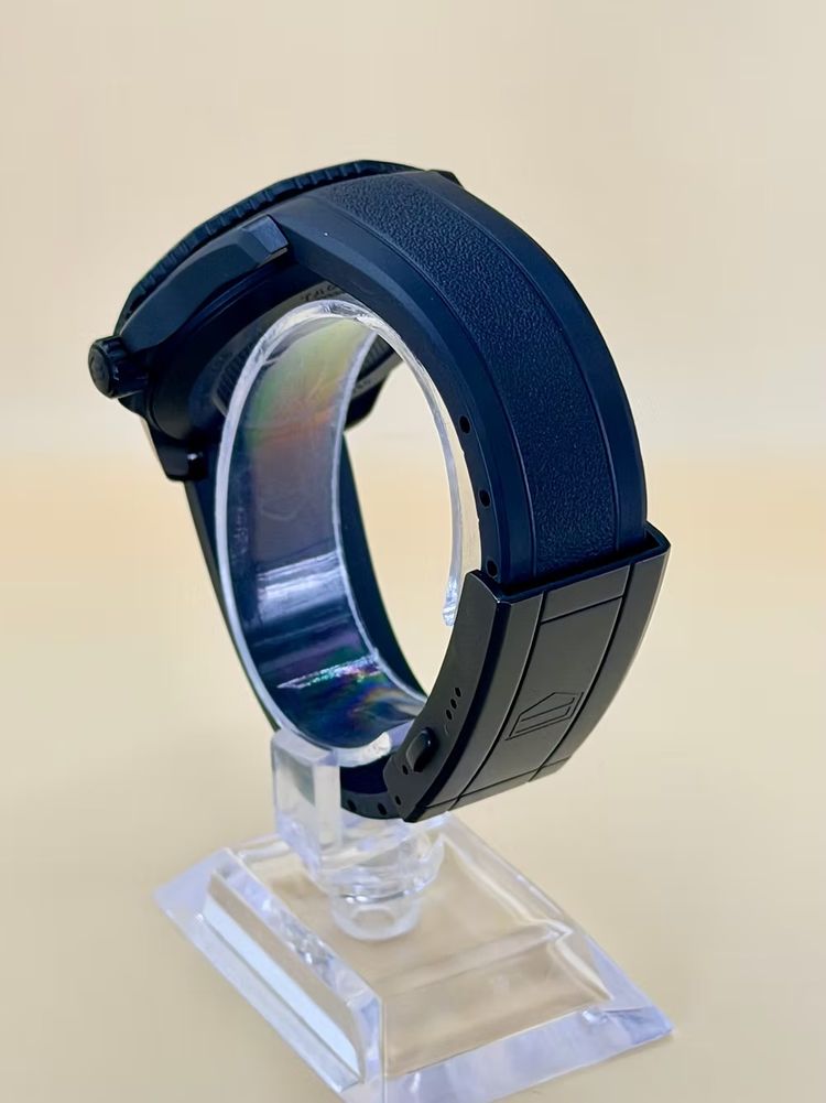 TAG Heuer Aquaracer Professional 200 Solargraph 7