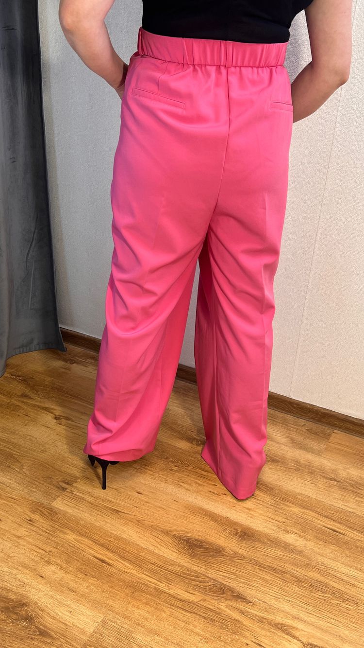Eleganckie różowe fuksjowe spodnie szeroka nogawka na kant Simply be. r.56 Plus Size imagen 3