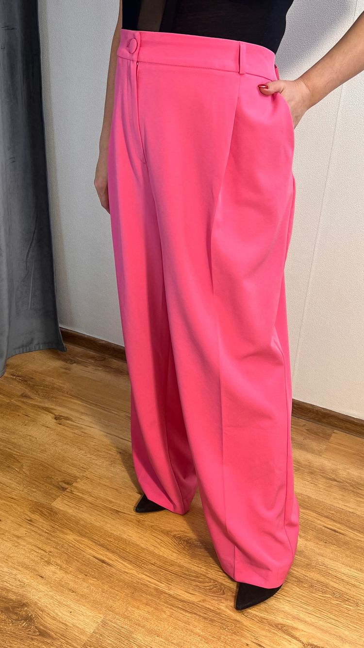 Eleganckie różowe fuksjowe spodnie szeroka nogawka na kant Simply be. r.56 Plus Size imagen 4