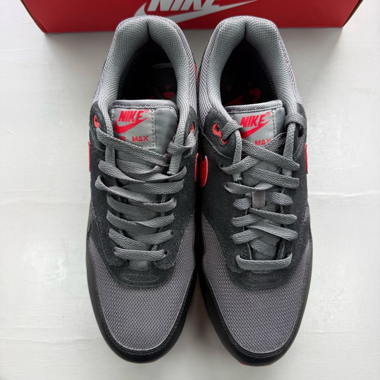 Immagine di Nike Air Max 1 Size UK 8 Essential Vamps Black Red Men's Trainers FZ5808-008 7