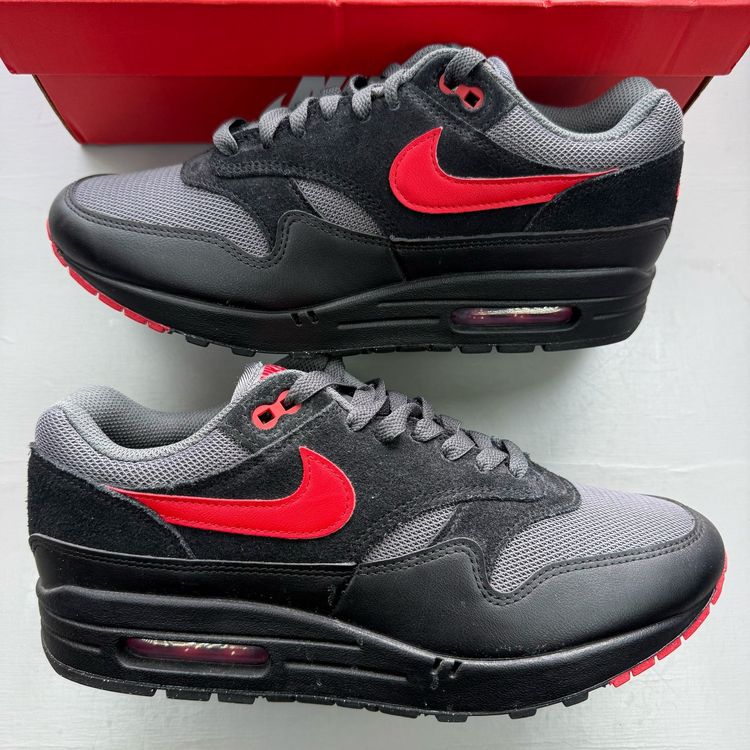 Immagine di Nike Air Max 1 Size UK 8 Essential Vamps Black Red Men's Trainers FZ5808-008 6