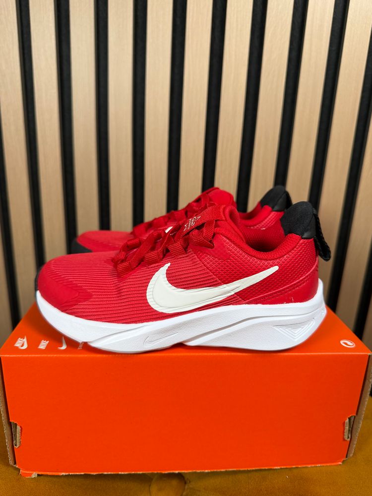 Immagine di Nike star runner 4 pre school uk 10 + uk 12  1