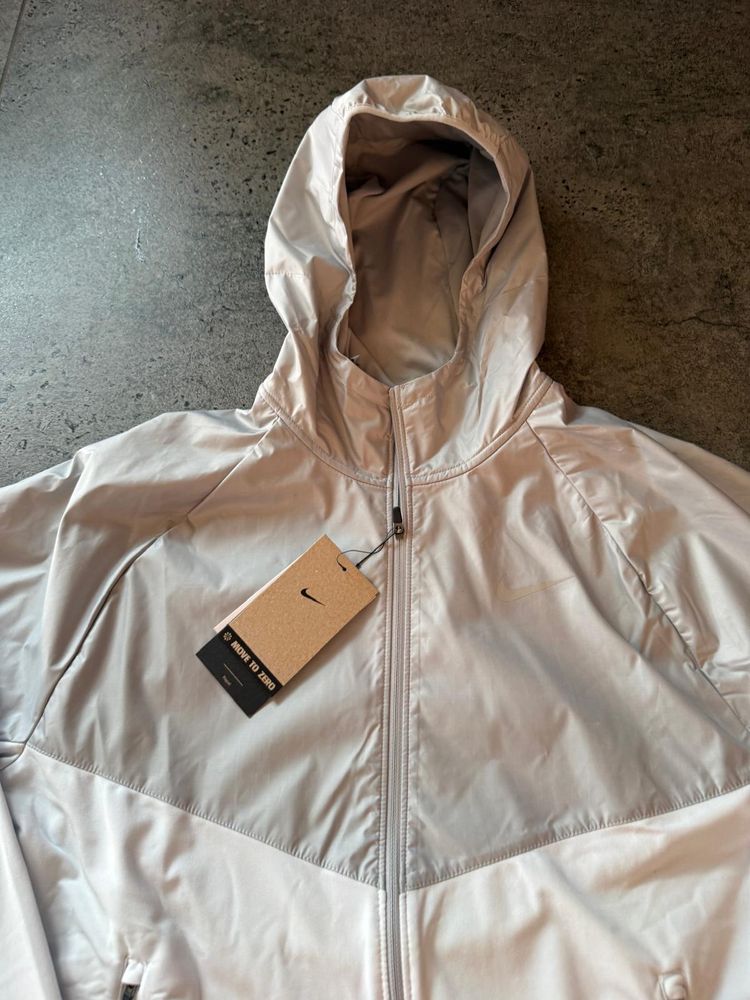 Nike Running Hooded Jacket image 3