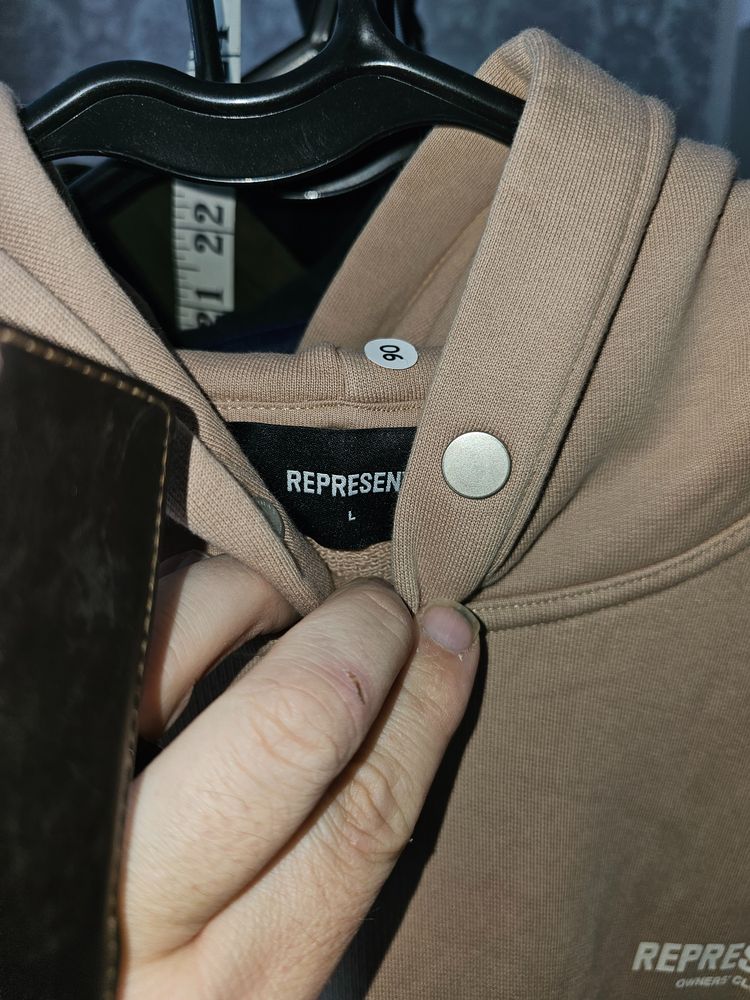 Represent Hoodie image 3