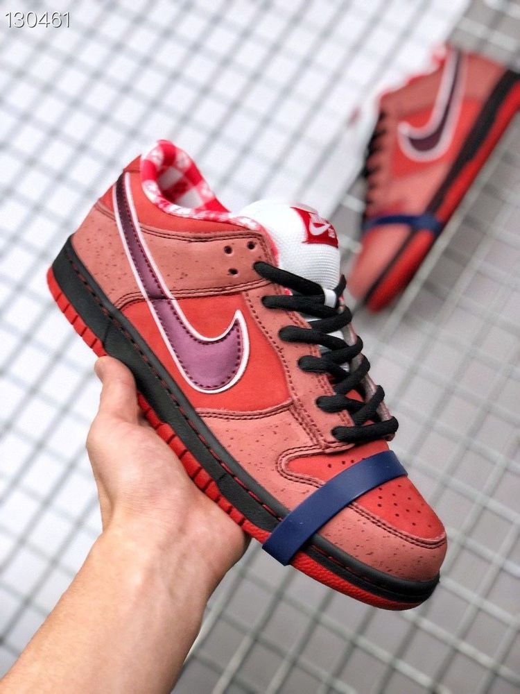 Nike Nike Low-Top Sneakers product image