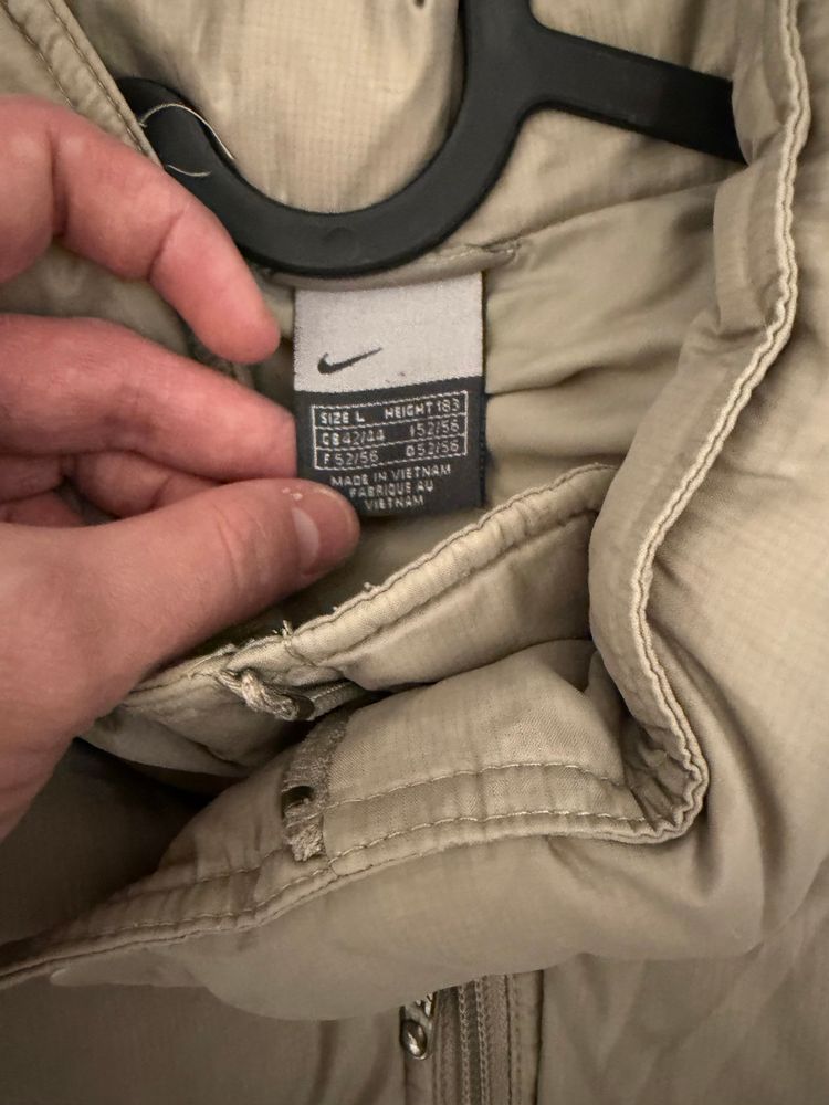 Nike Beige Puffer Jacket image 2