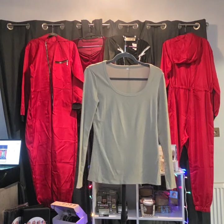 Long Sleeve Top - XL - Brand New image 1