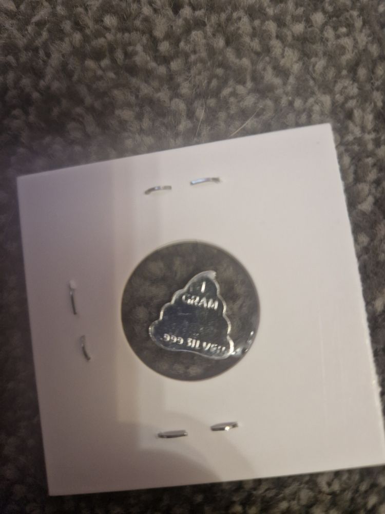 1g 999 silver With Smiling Poop Emoji Design imagen 2