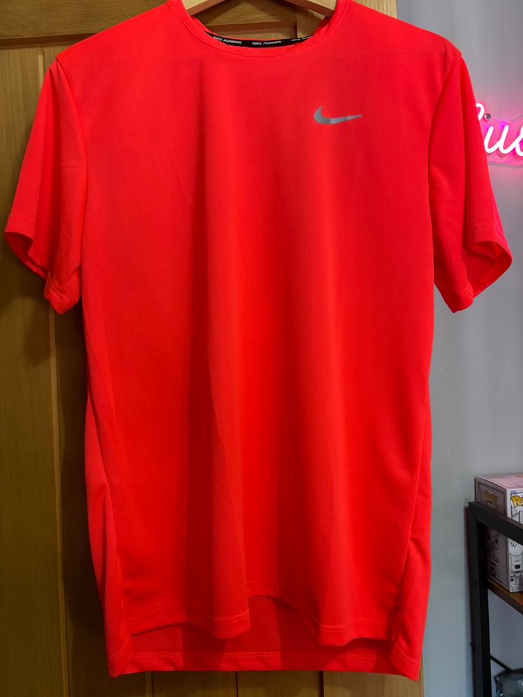 Nike orange Short Sleeve T-Shirt